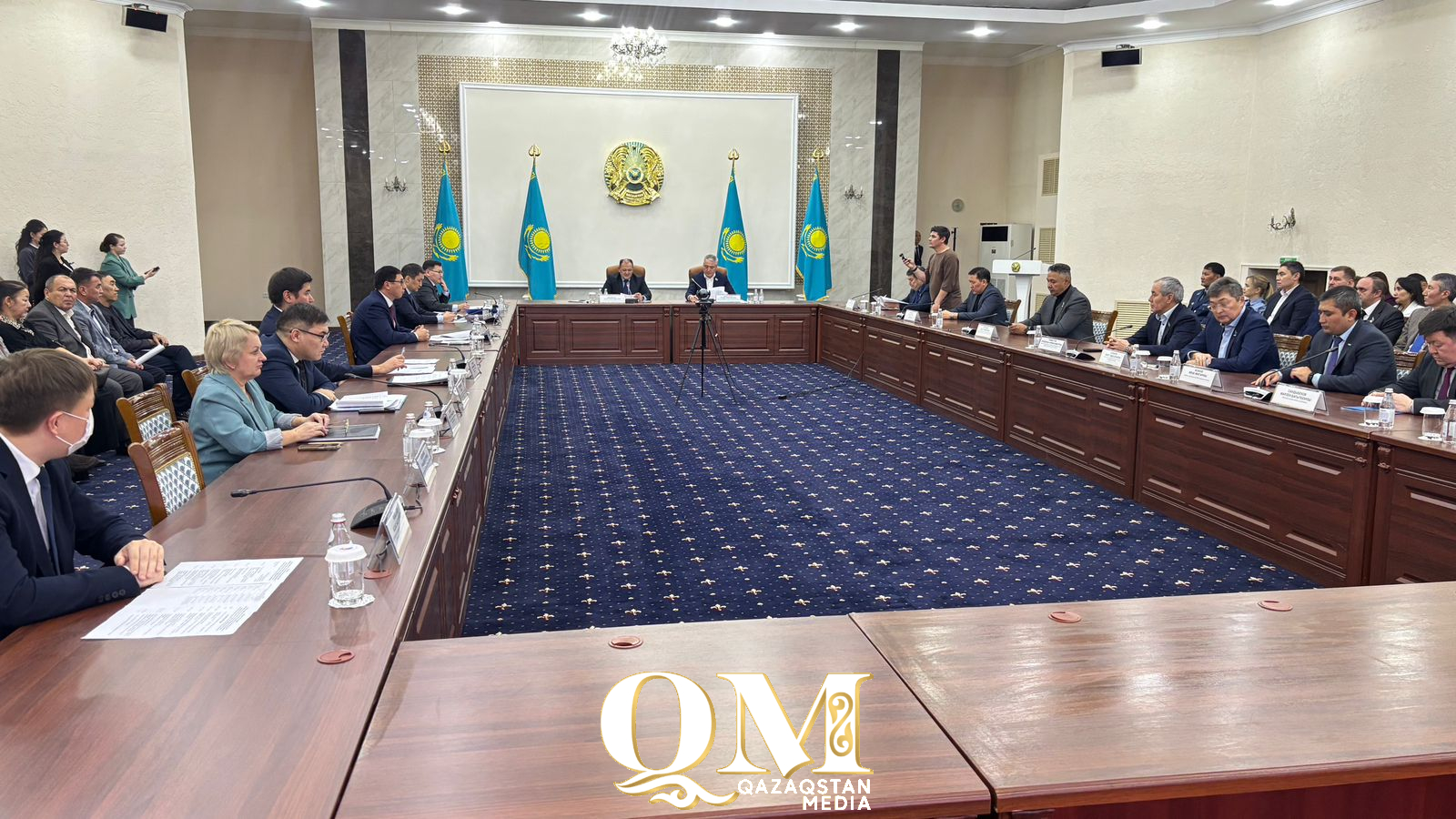 Мәжіліс депутаттары бастаған арнайы топ солтүстікқазақстандық кәсіпкерлермен кездесті