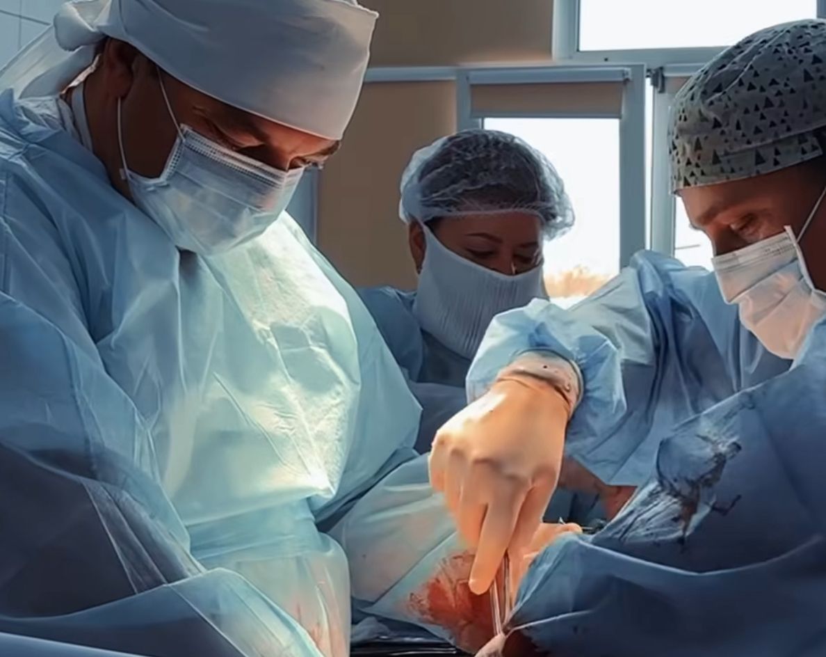 Вытащили с того света. Мужчину после аварии спасли врачи в Петропавловске