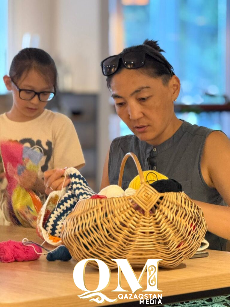 «Вязунчики из Петропавловска»: влюбить в вязание весь Петропавловск хочет мастерица Асель Шакимова