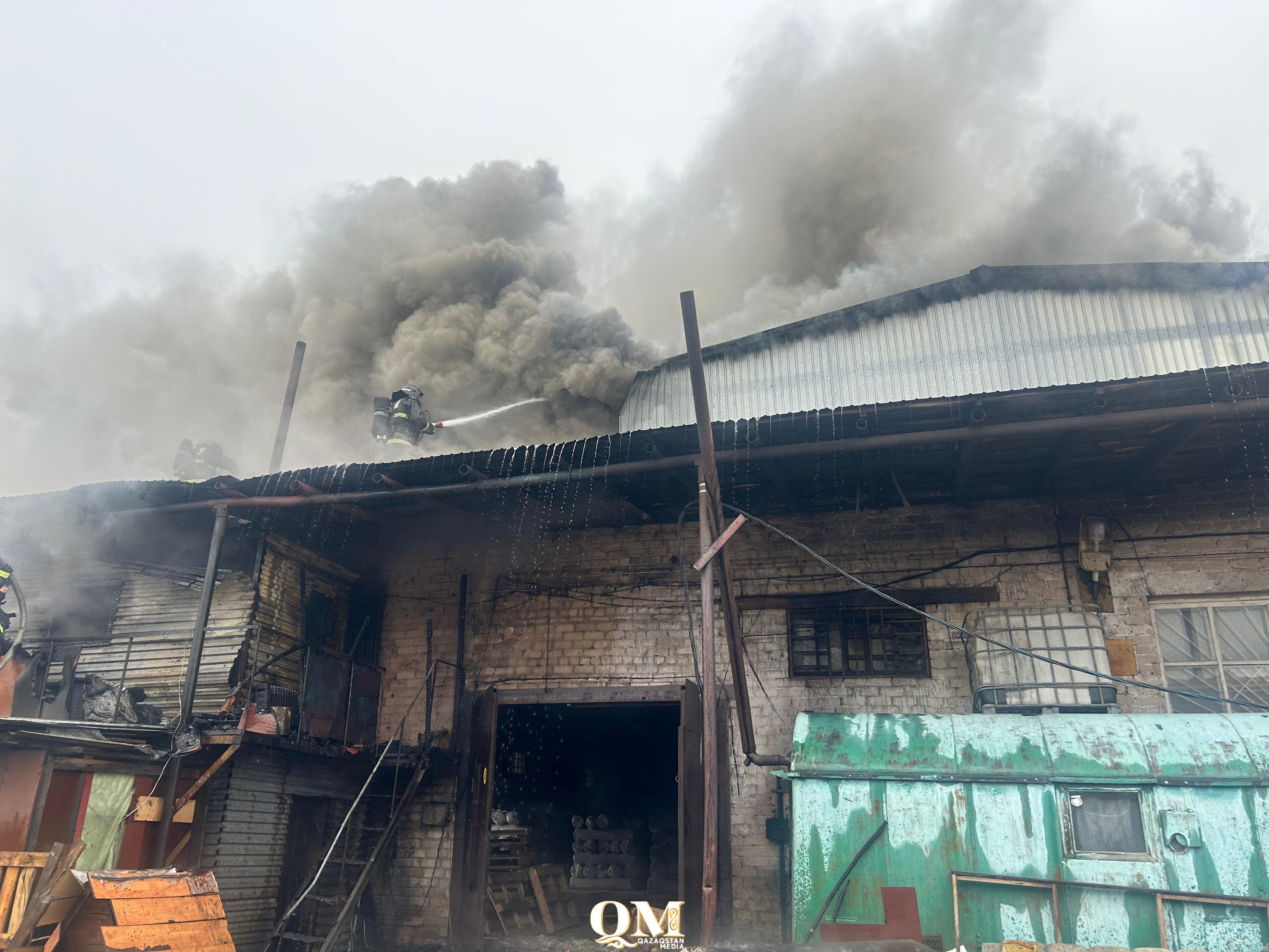 Миллионы тенге под угрозой - как вспыхнувшая сторожка перепугала весь Петропавловск