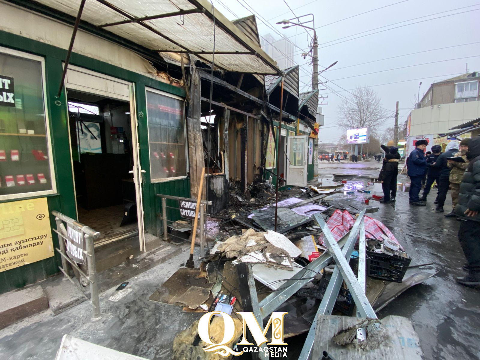 Причину пожара в бутиках в Петропавловске назвали спасатели