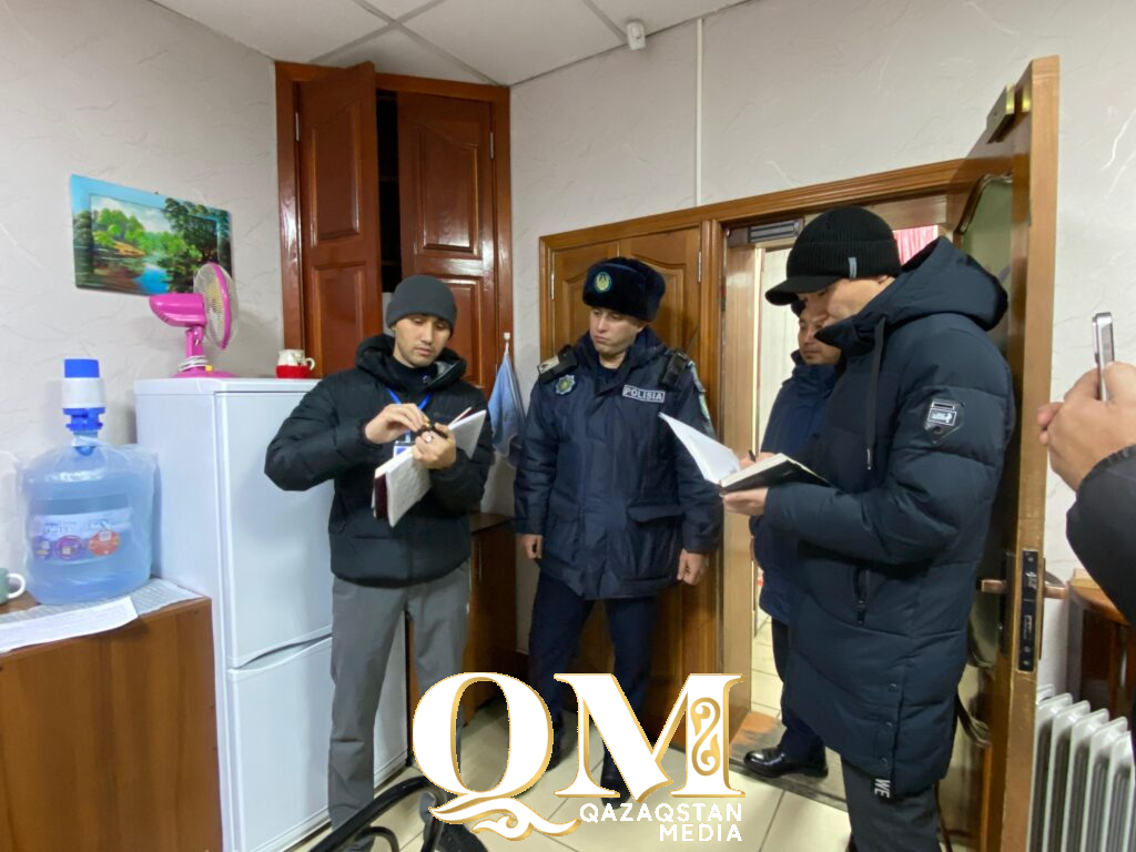 Ржавые контейнеры не выдержали закона: в Петропавловске снесут стихийные торговые точки