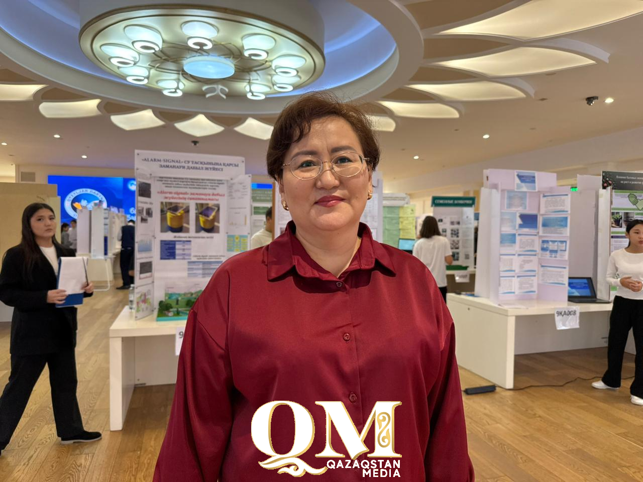 Умные пчелы, грибная ферма, генная инженерия: научные проекты представили школьники СКО