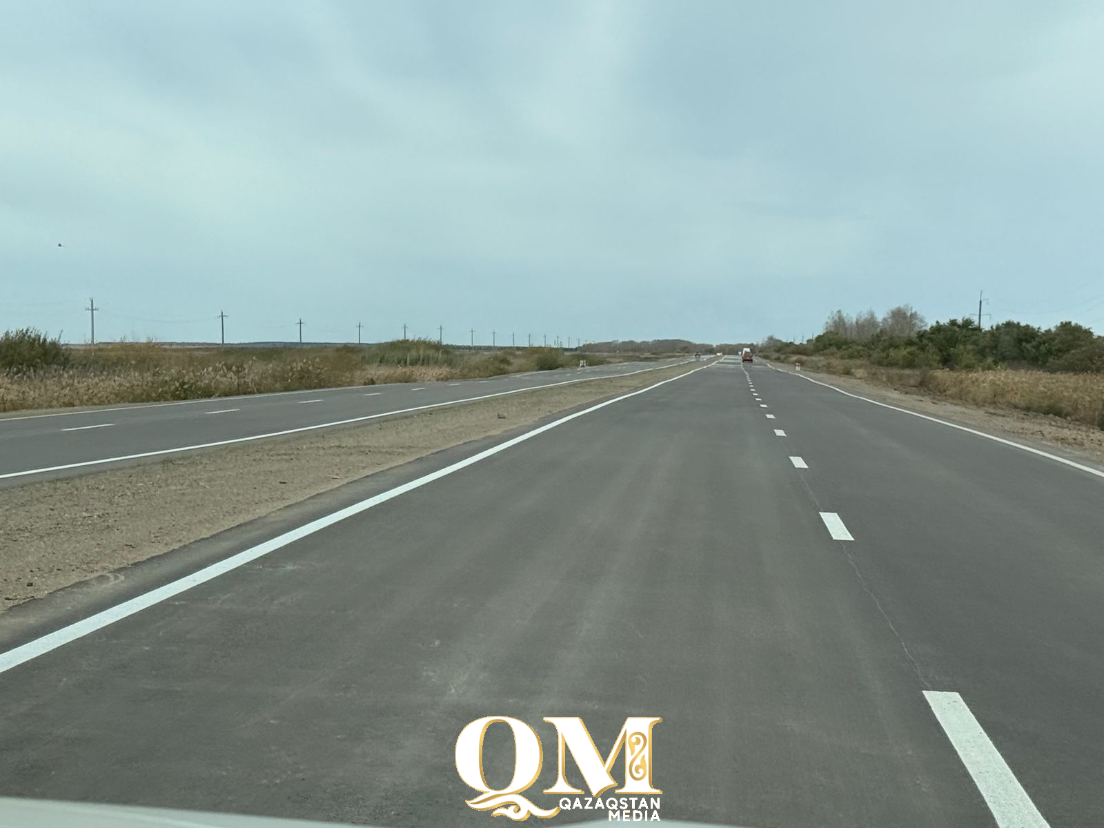 Асфальтовый сезон на максимуме: дороги обновляют в Уалихановском районе СКО