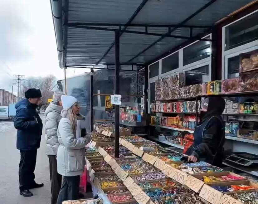 Торговый ряд возле «Страны товаров» в Петропавловске снова в центре скандала