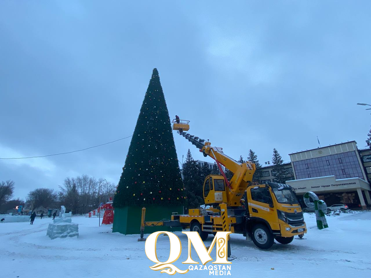 Новогодние городки будут устанавливать в начале декабря и убирать весной в Петропввловске
