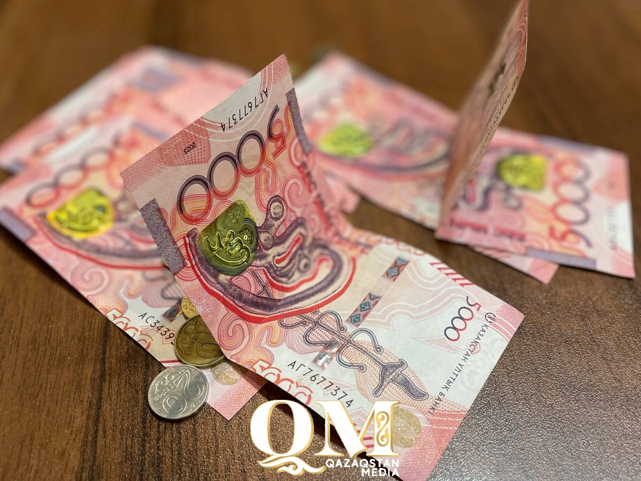 Казахстанцам станет сложнее взять кредит: банки ужесточают условия