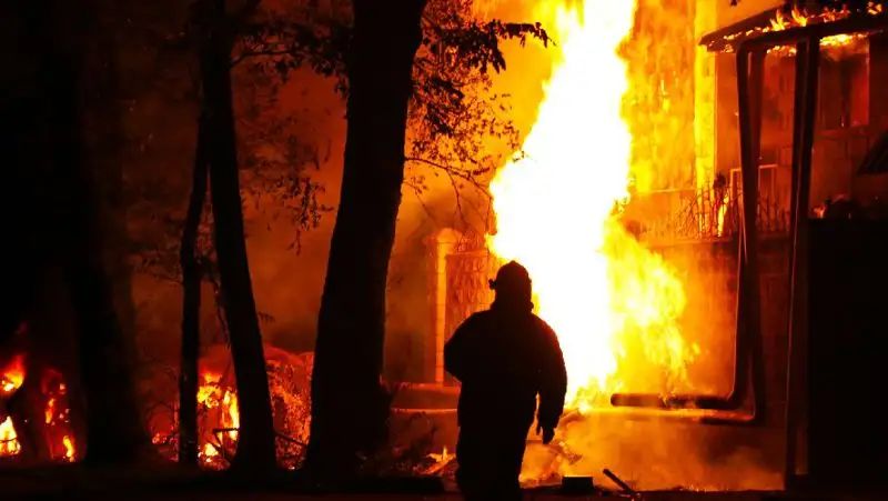 СҚО-да ер адам ауылдасының үйін қасақана өртеп кеткен