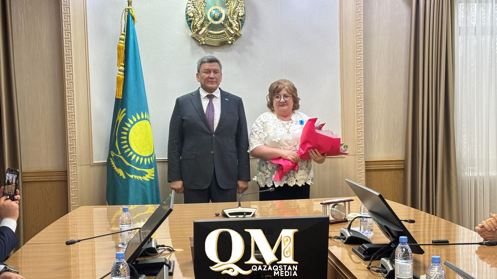 СҚО-да жұмысшы мамандар құрметке бөленді