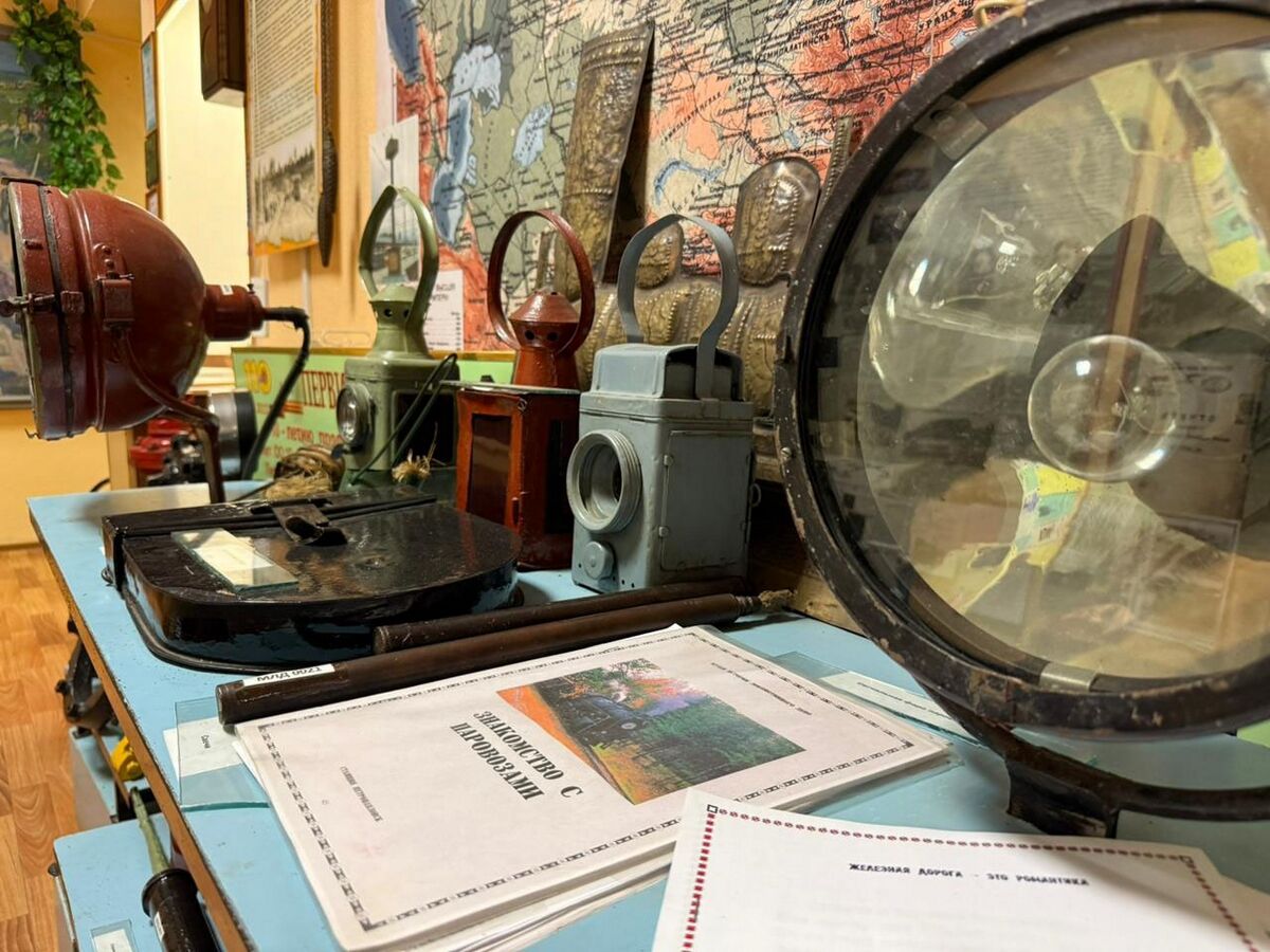 Старейшая на планете: 99-летняя Любовь Горшкова - экскурсовод музея локомотивного депо Петропавловска