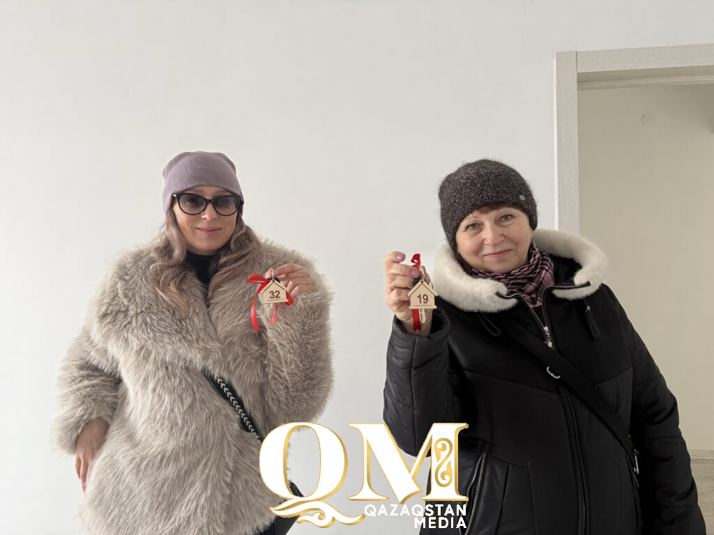 Чемоданы без спешки: жители Заречного получили ключи от новых квартир в Петропавловске