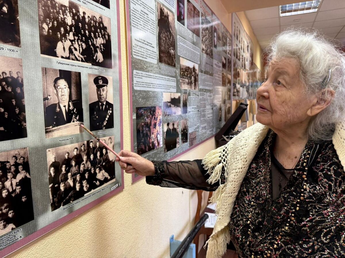 Старейшая на планете: 99-летняя Любовь Горшкова - экскурсовод музея локомотивного депо Петропавловска