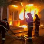 Проснулись от дыма: в Петропавловске эвакуировали людей из-за пожара в ювелирном салоне