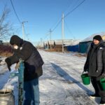 «Чистый город — чистое сердце»: одиноким пенсионерам помогают волонтеры Петропавловска