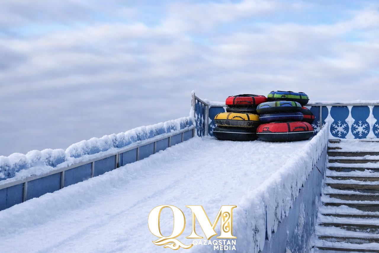 На ледянке с горки - кто будет следить за состоянием зимних развлечений в Петропавловске?