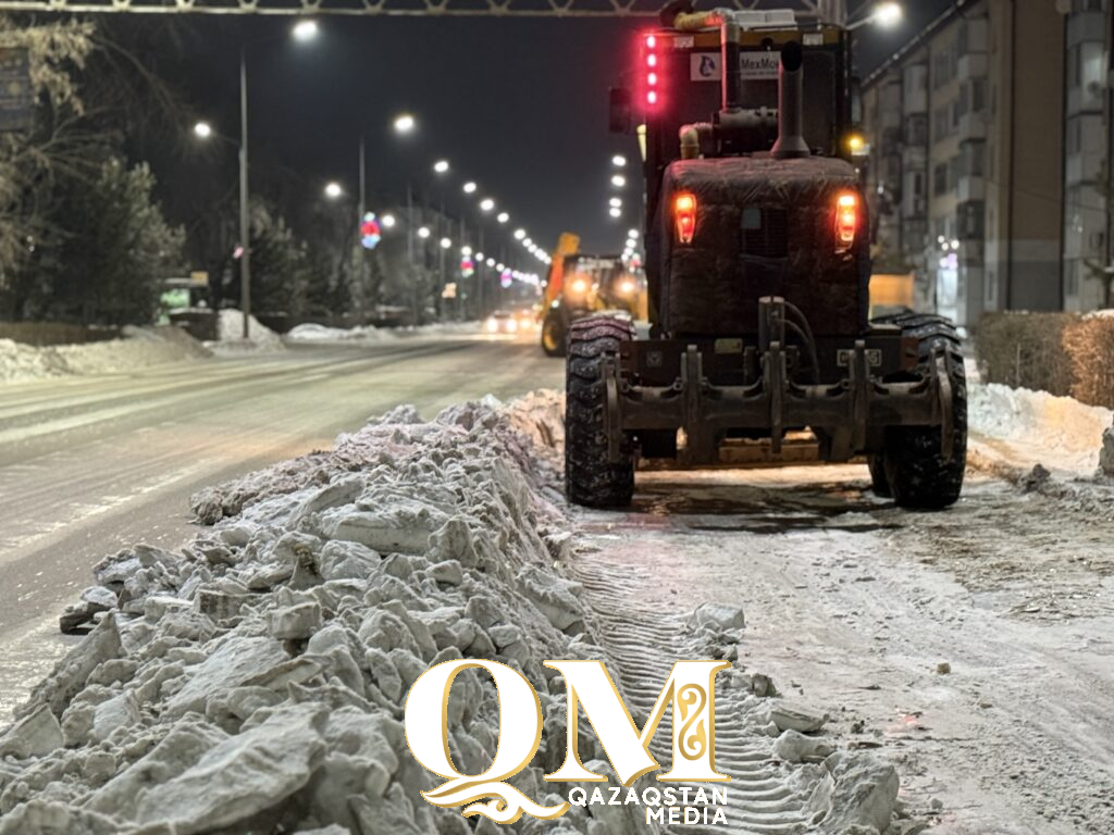 170 единиц техники чистят дороги от снега в Петропавловске