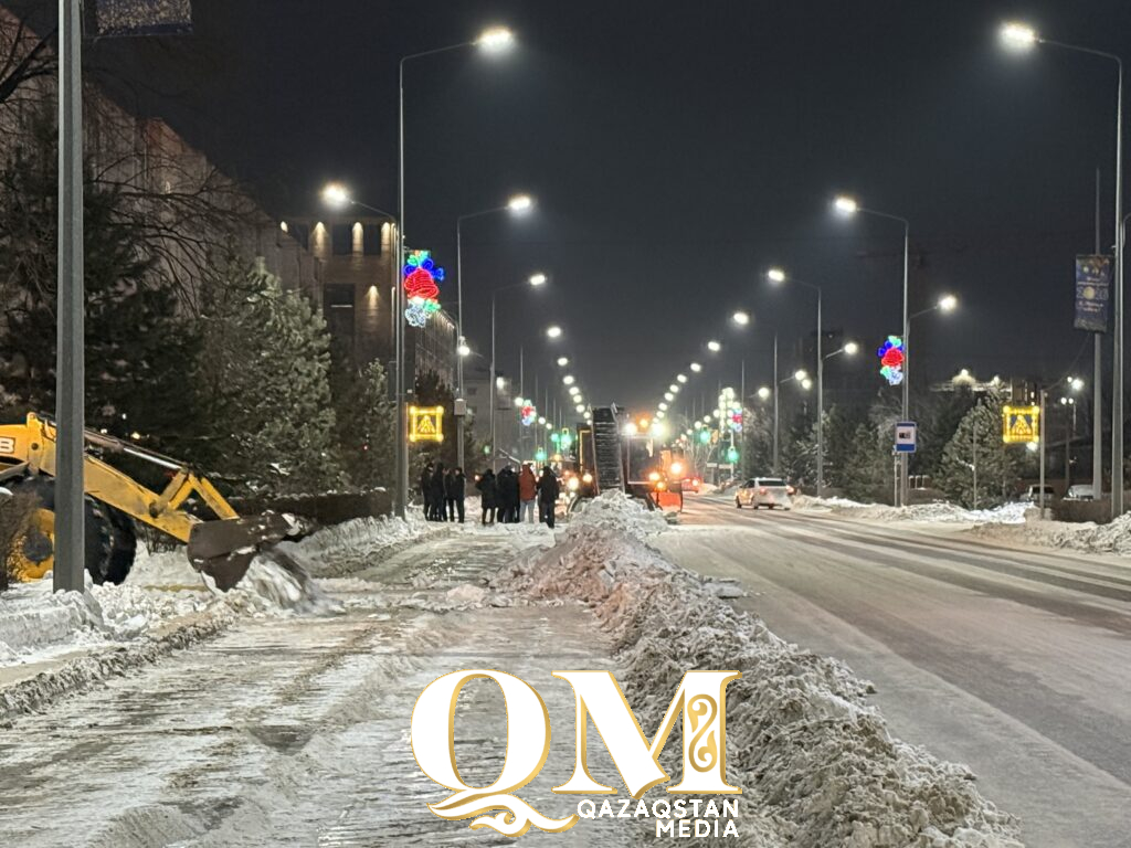 170 единиц техники чистят дороги от снега в Петропавловске