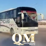 Автобус замерз на трассе: 18 пассажиров спасали в СКО