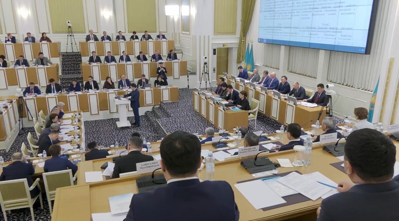 Ценности, религия и спецзоны: какие реформы ждут Конституцию Казахстана