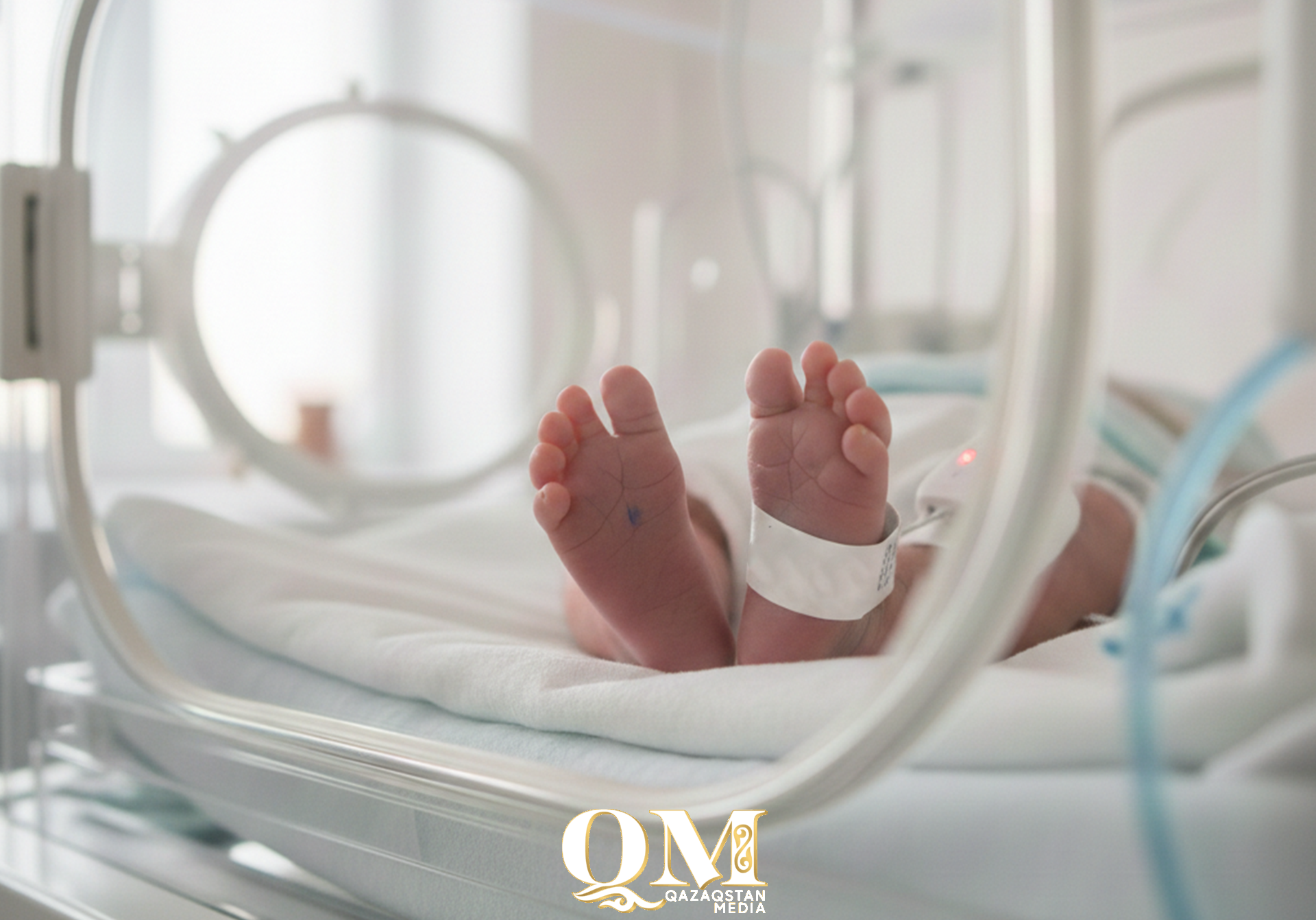 Родился в дороге с тяжелым пороком: младенца весом 1,6 кг спасли врачи в Петропавловске