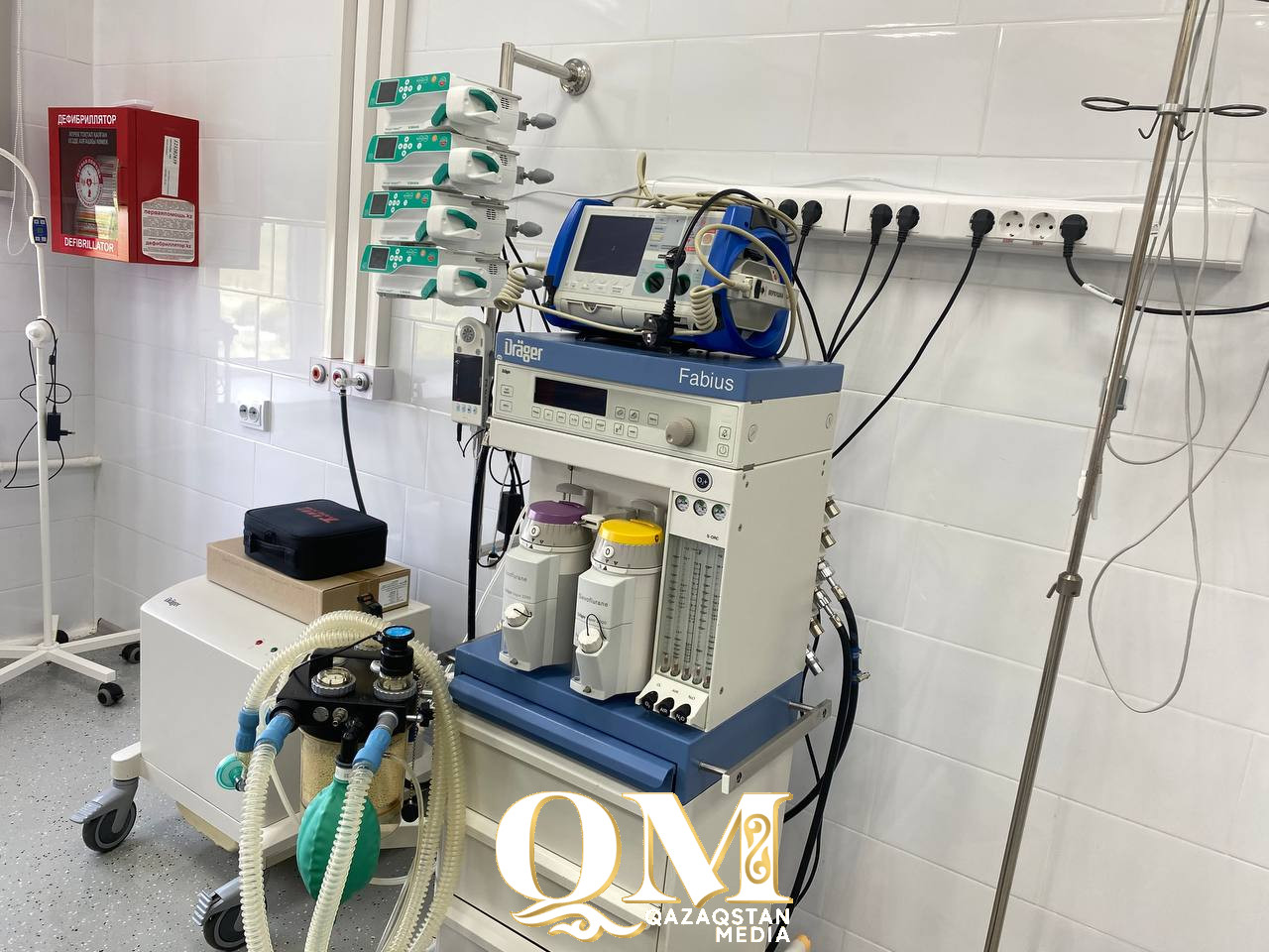 В крайне тяжелом состоянии девочка, которая выпила уксус в школьном туалете в СКО