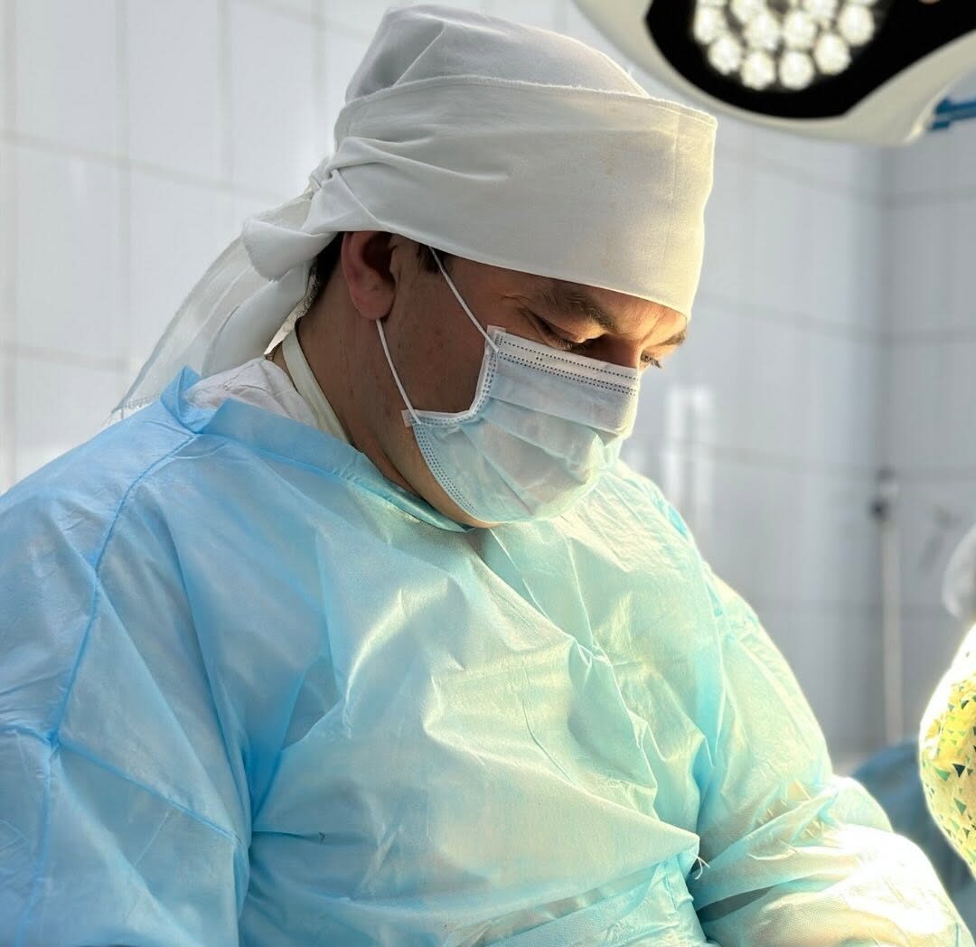 Бүйрегінен айырылды бірақ, аман қалды. СҚО-да ер адамға ауыр ота жасалды