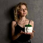 Гипс, свечи и смола: арт-бизнес развивает Евгения Исаева из Петропавловска