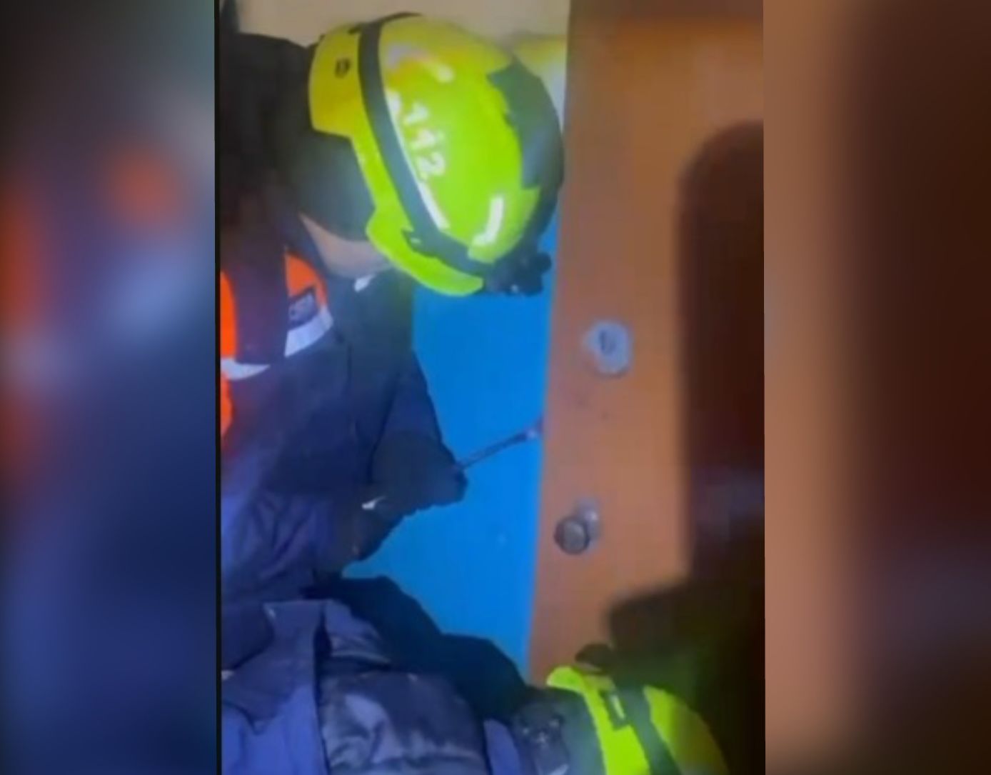 Запертую в квартире пенсионеру освободили спасатели Петропавловска