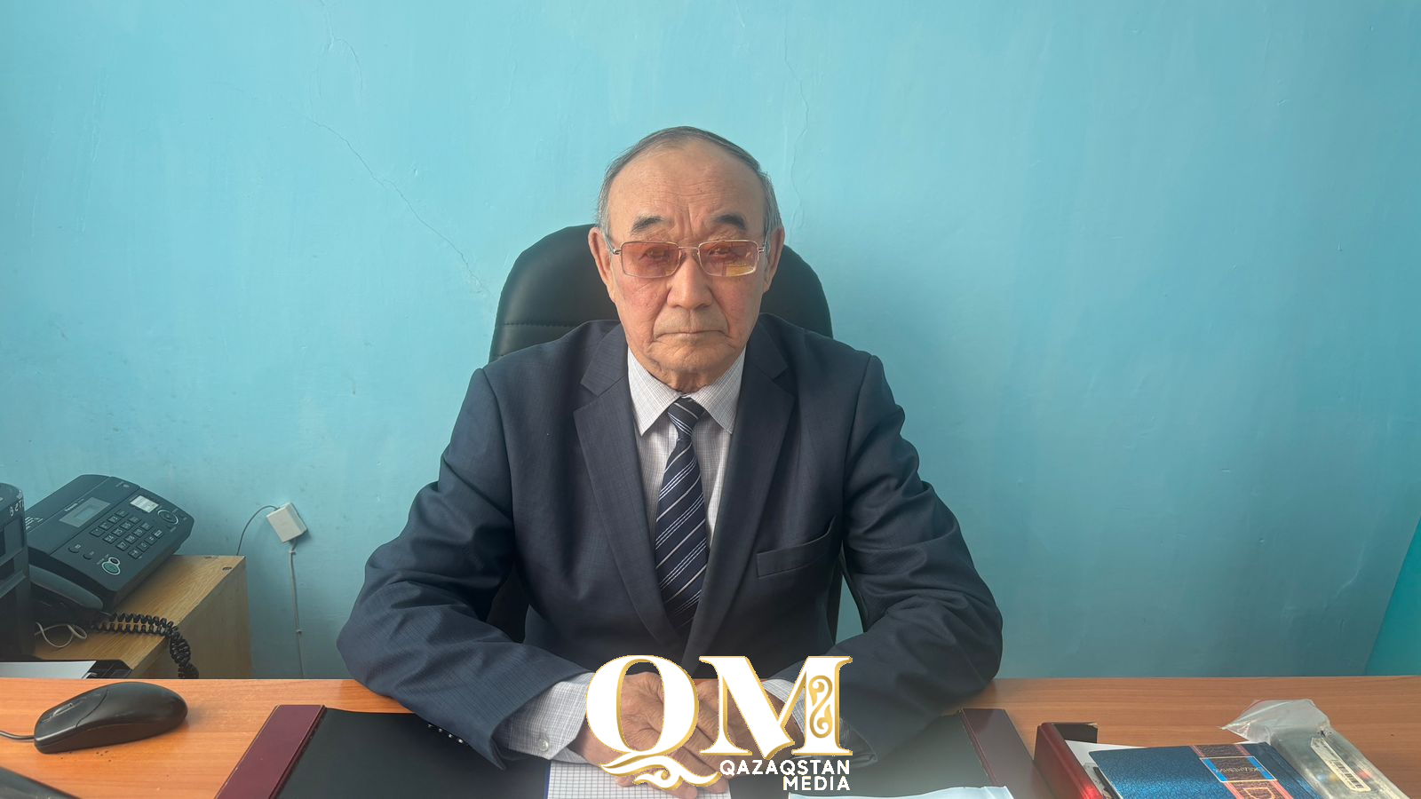 Тұрар Оразалин Шал ақын аудандық ардагерлер кеңесінің төрағасы болып 15 жылға жуық еңбек етеді. Ел ағасы жаңа Конституция жобасын қолдайды