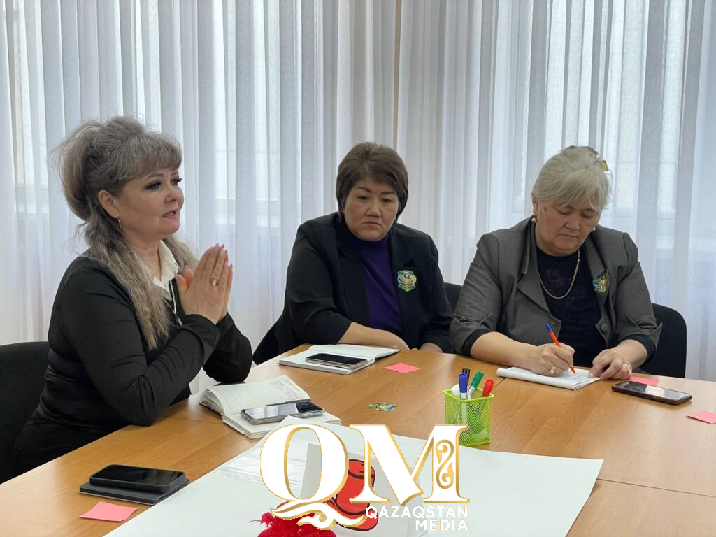 Молодежь и эксперты вместе искали выход из трудных ситуаций подростков Петропавловска