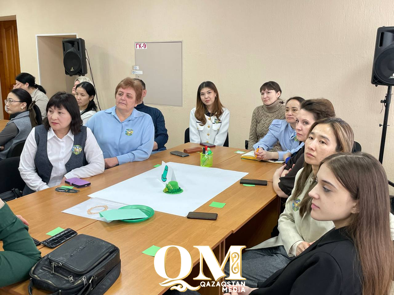 Молодежь и эксперты вместе искали выход из трудных ситуаций подростков Петропавловска