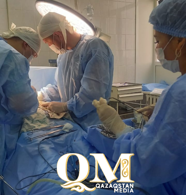 Обожжена на 50 %: врачи Аккайынского района СКО спасли молодую женщину