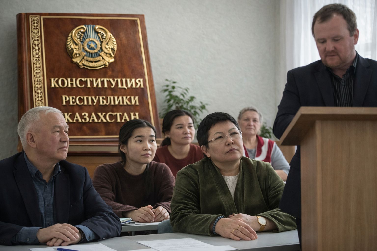 Конституционные поправки и значение референдума обсудили в СШ №13 Петропавловска