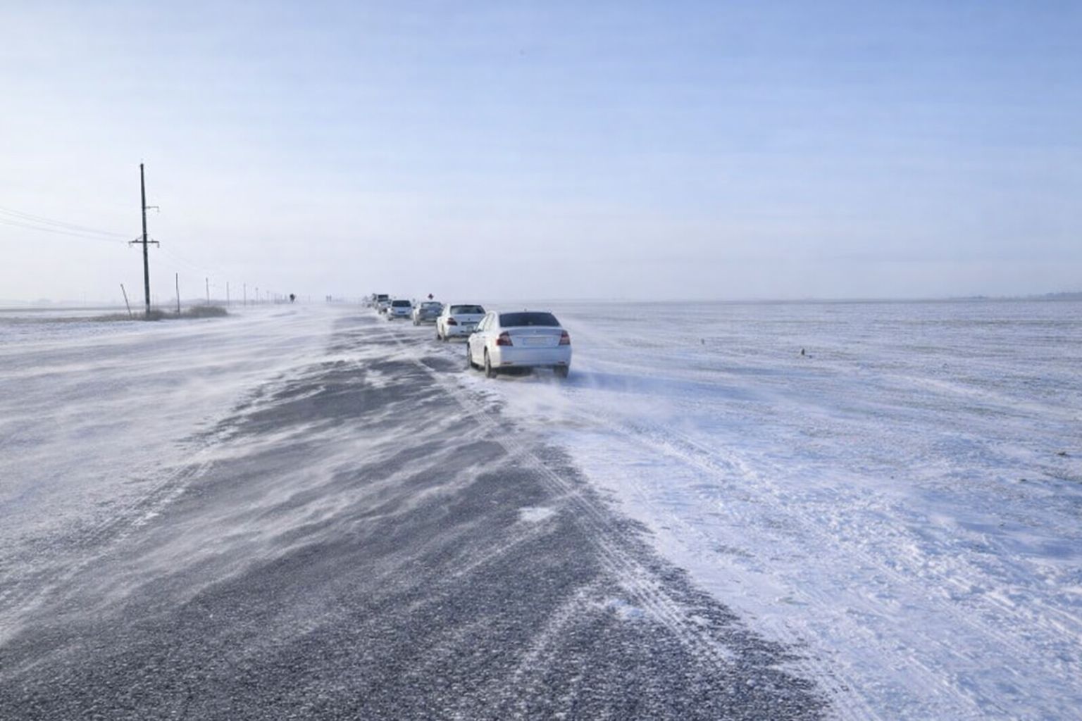 «Буранный коридор»: более 600 авто провели колоннами по трассам полицейские СКО