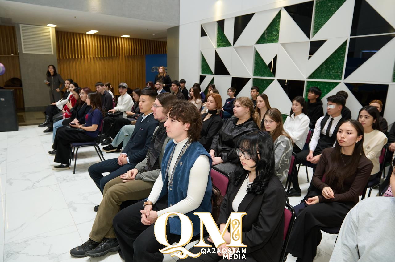 Қозыбаев университетінде жаңа Конституция жобасы талқыланды