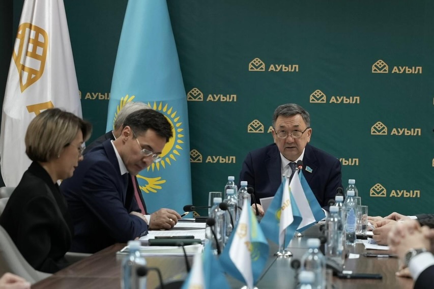 Партия «Ауыл» поддержала итоги референдума по новой Конституции