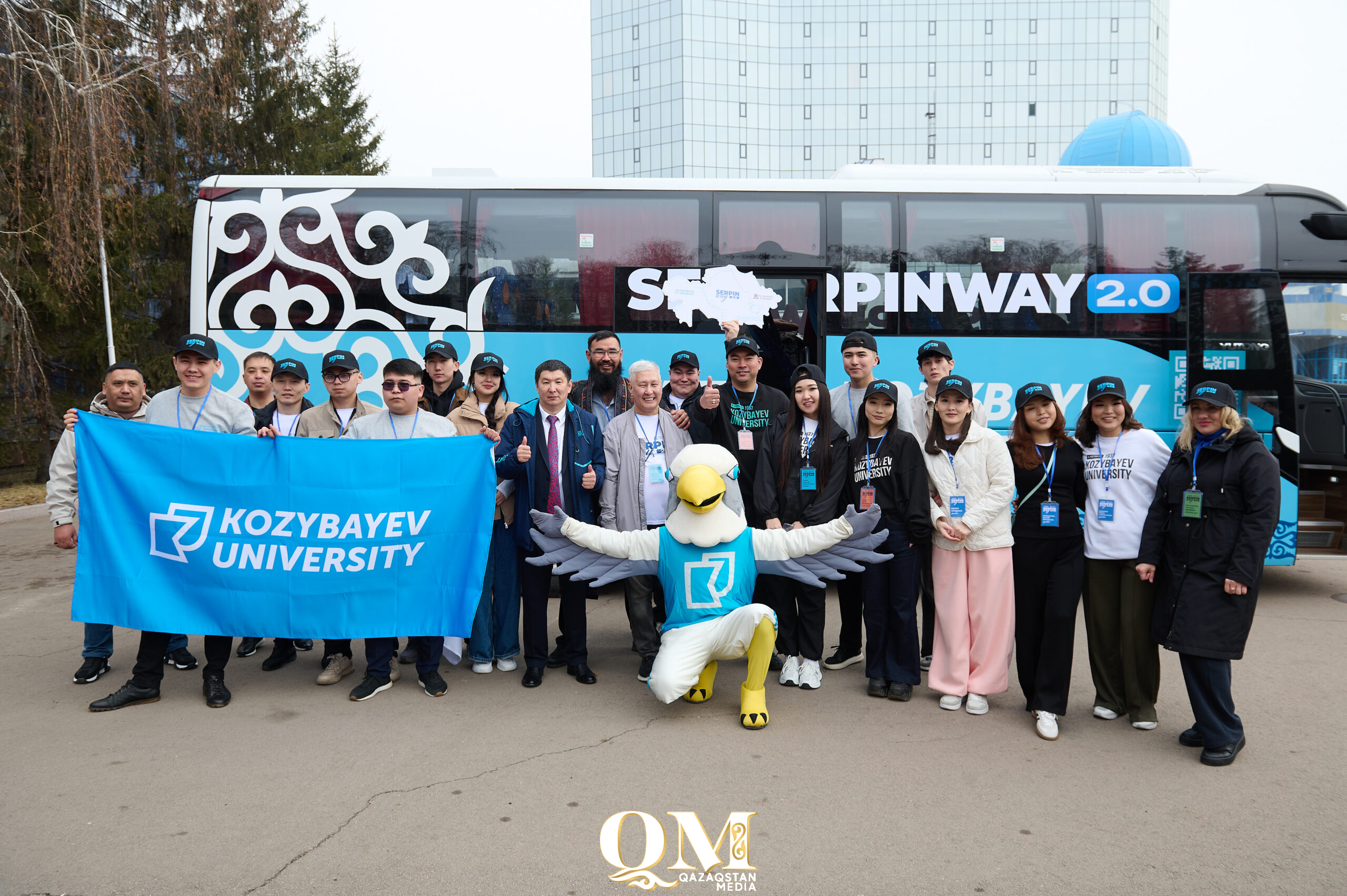 Шесть тысяч километров ради абитуриентов. Автобус SERPIN WAY 2.0 отправил Kozybayev University по Казахстану