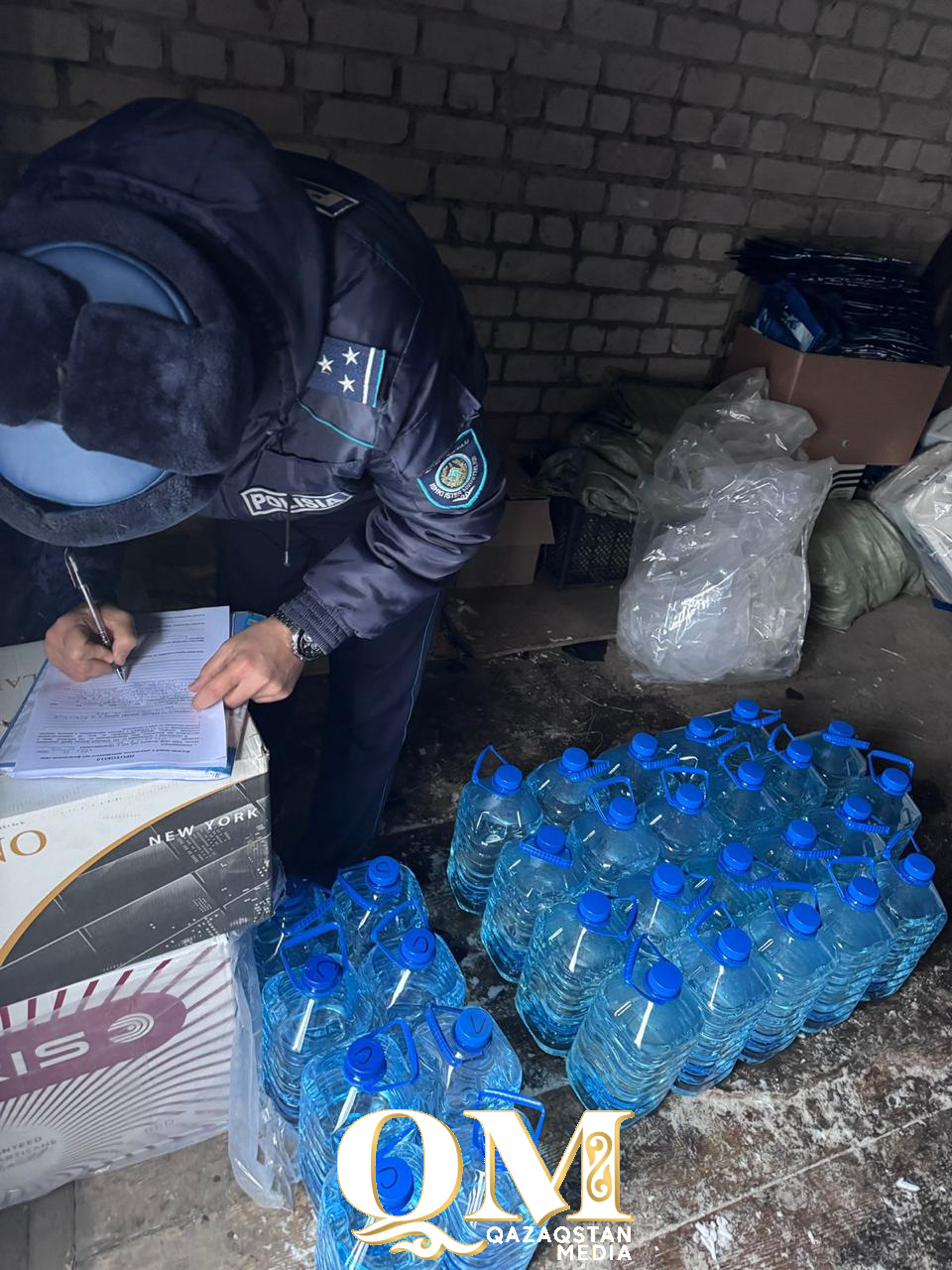 СҚО-да заңсыз сатылған 150 л спирт өнімі мен 500 қорап темекі тәркіленді