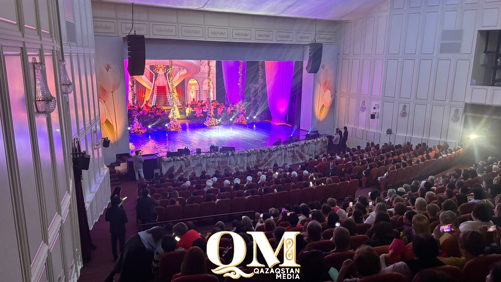 СҚО-да халықаралық әйелдер күніне орай ауқымды мерекелік концерт өтті