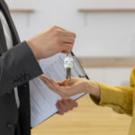 Новая Конституция сохраняет защиту прав собственников жилья от недобросовестных арендаторов