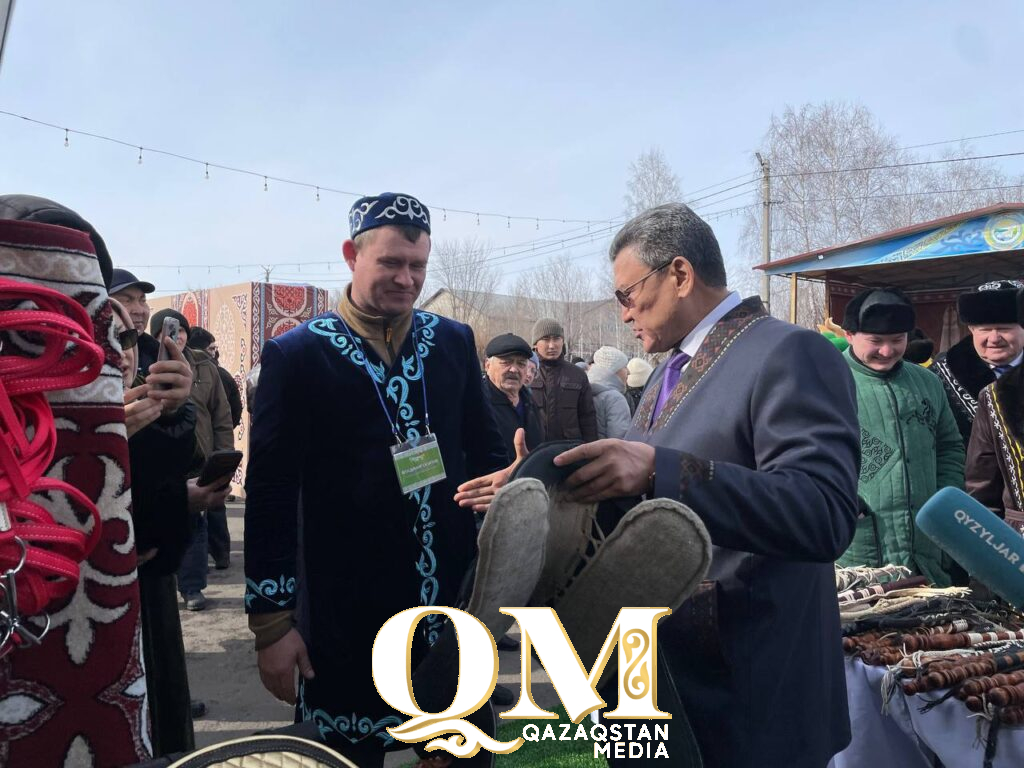 Щедрая ярмарка и древние традиции: Наурыз встретили в Есильском районе СКО