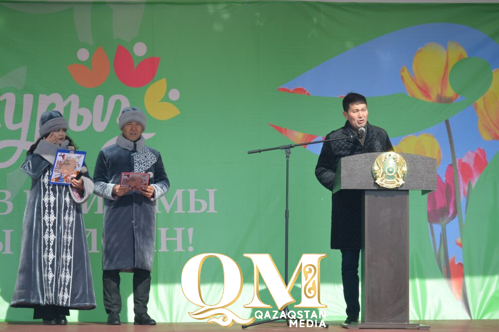 Наурыз с кулинарным шоу и этнодефиле отметили в Тимирязевском районе СКО