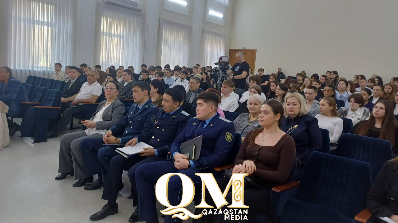 Уроки дружбы и границы закона обсудили с молодежью в Петропавловске