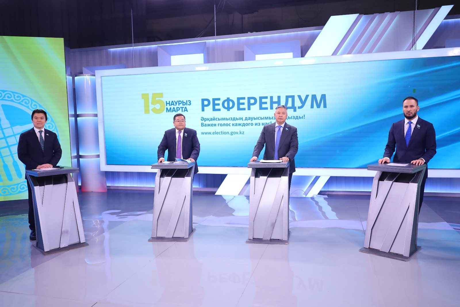 Политические партии страны поддерживают проект новой Конституции Казахстана