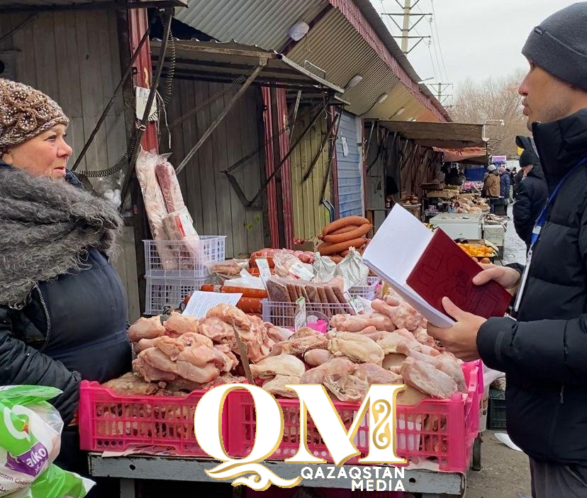 Возвращать палатки не будем: аким Петропавловска жестко пресек спор из-за уличной торговли