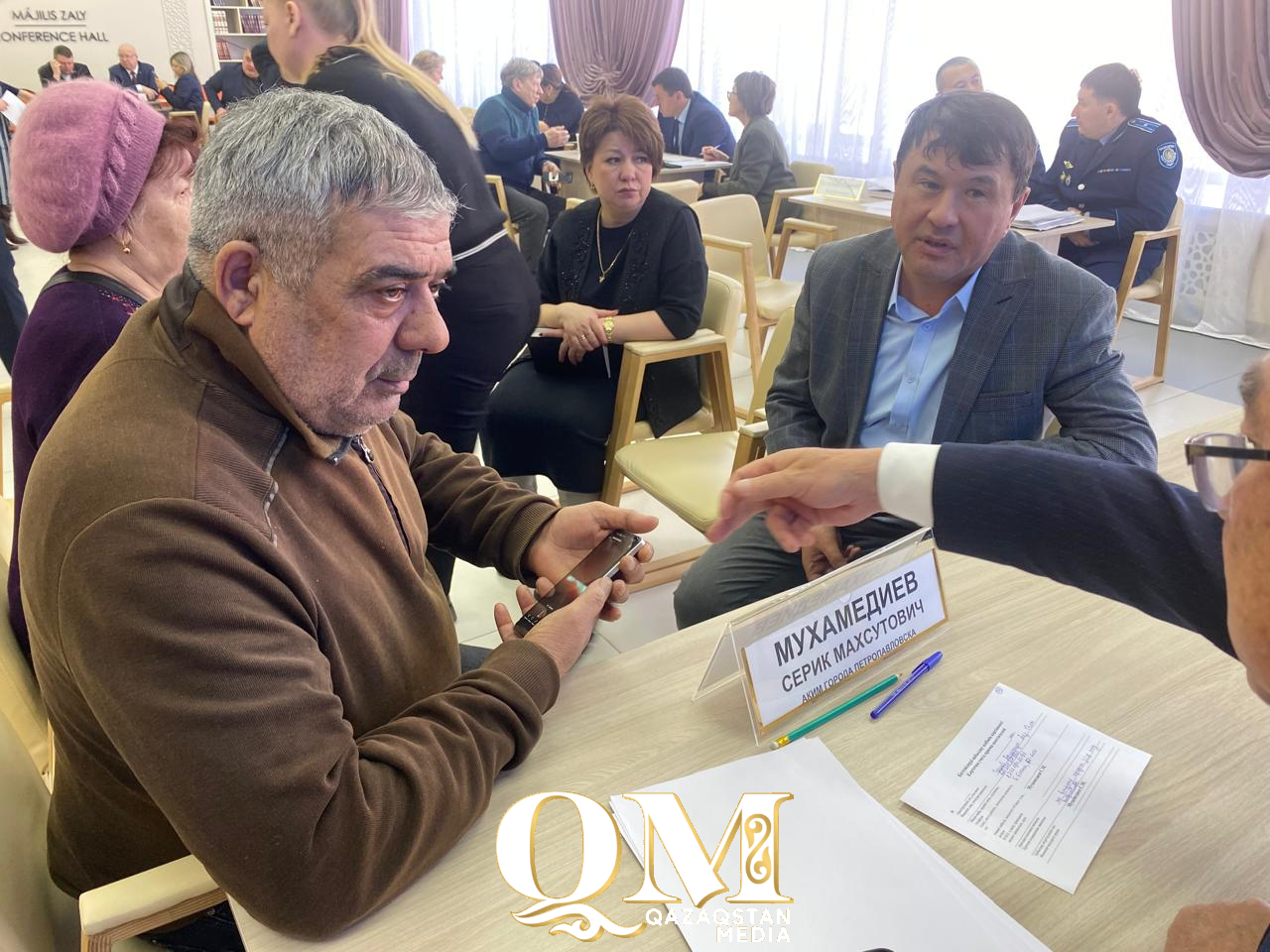 Петропавл әкімі көше саудасына қатысты дауға нүкте қойды  