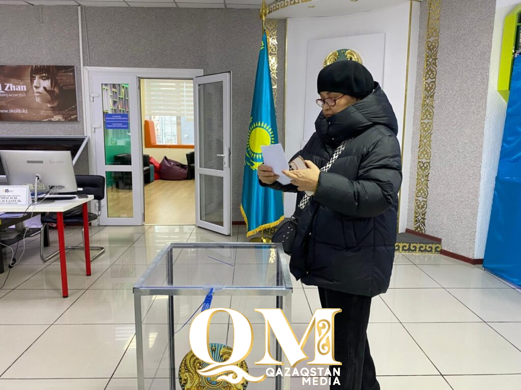 «Ноги болят, но прийти нужно»: в 6 утра вышла из дома пенсионерка из Петропавловска, чтобы первой успеть на референдум