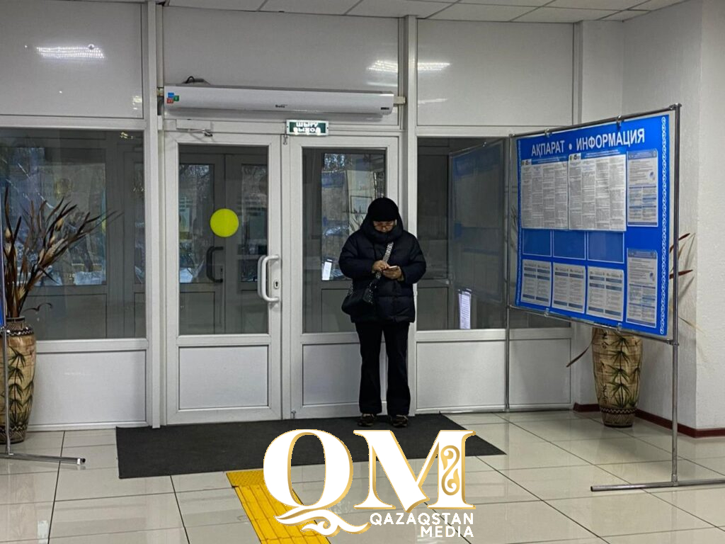 «Ноги болят, но прийти нужно»: в 6 утра вышла из дома пенсионерка из Петропавловска, чтобы первой успеть на референдум