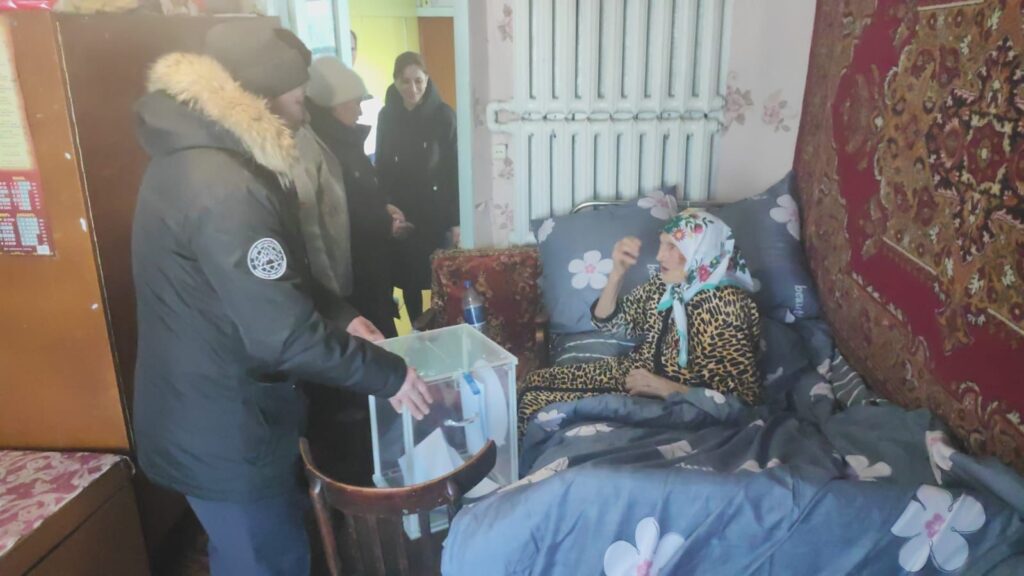 Долгожительница Есильского района приняла участие в референдуме