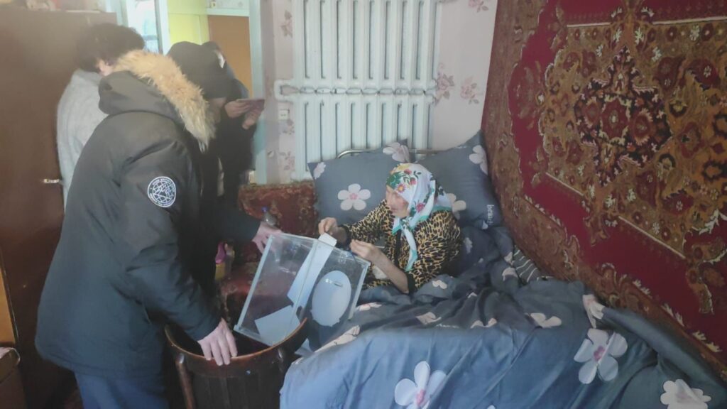 Долгожительница Есильского района приняла участие в референдуме